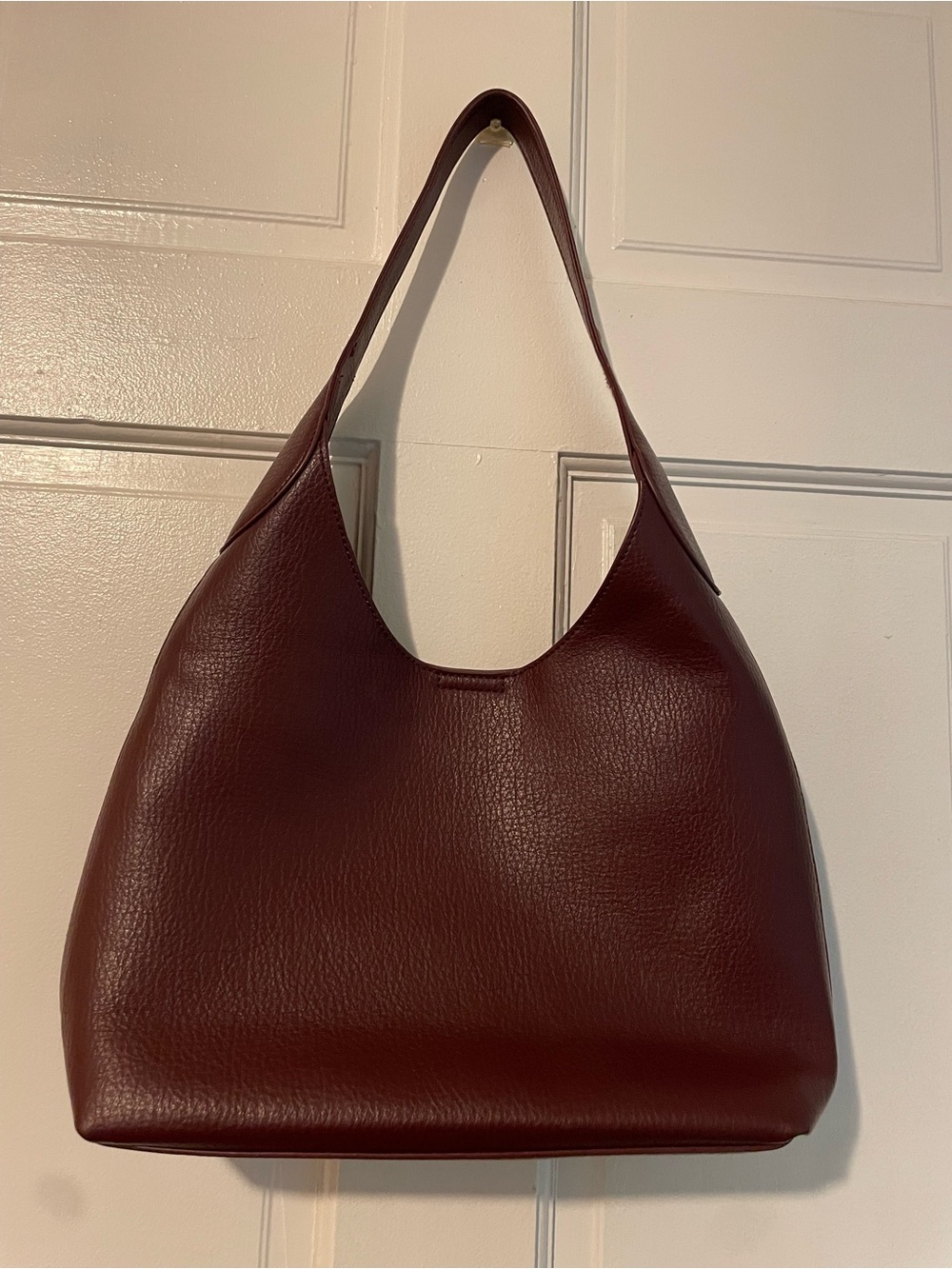 Classic Women's Hobo Shoulder Bag in Deep Burgundy